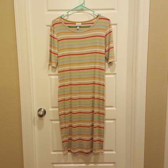 LuLaRoe Dresses & Skirts - LuLaRoe julia size small final price
